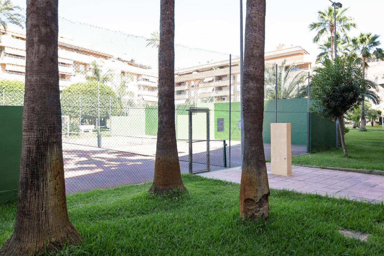 Beach Paradise Flat In Denia Centre W/ Large Pool Exteriör bild