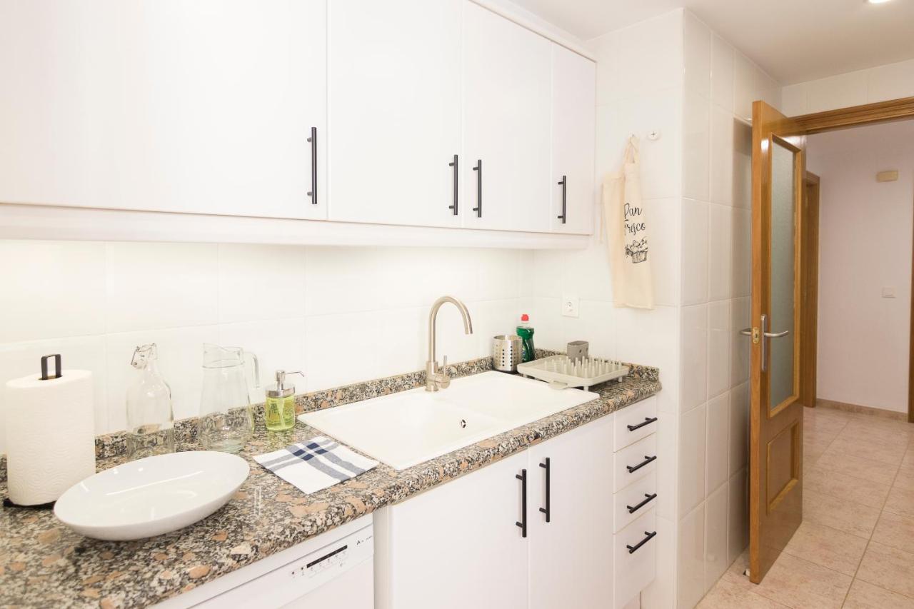 Beach Paradise Flat In Denia Centre W/ Large Pool Exteriör bild