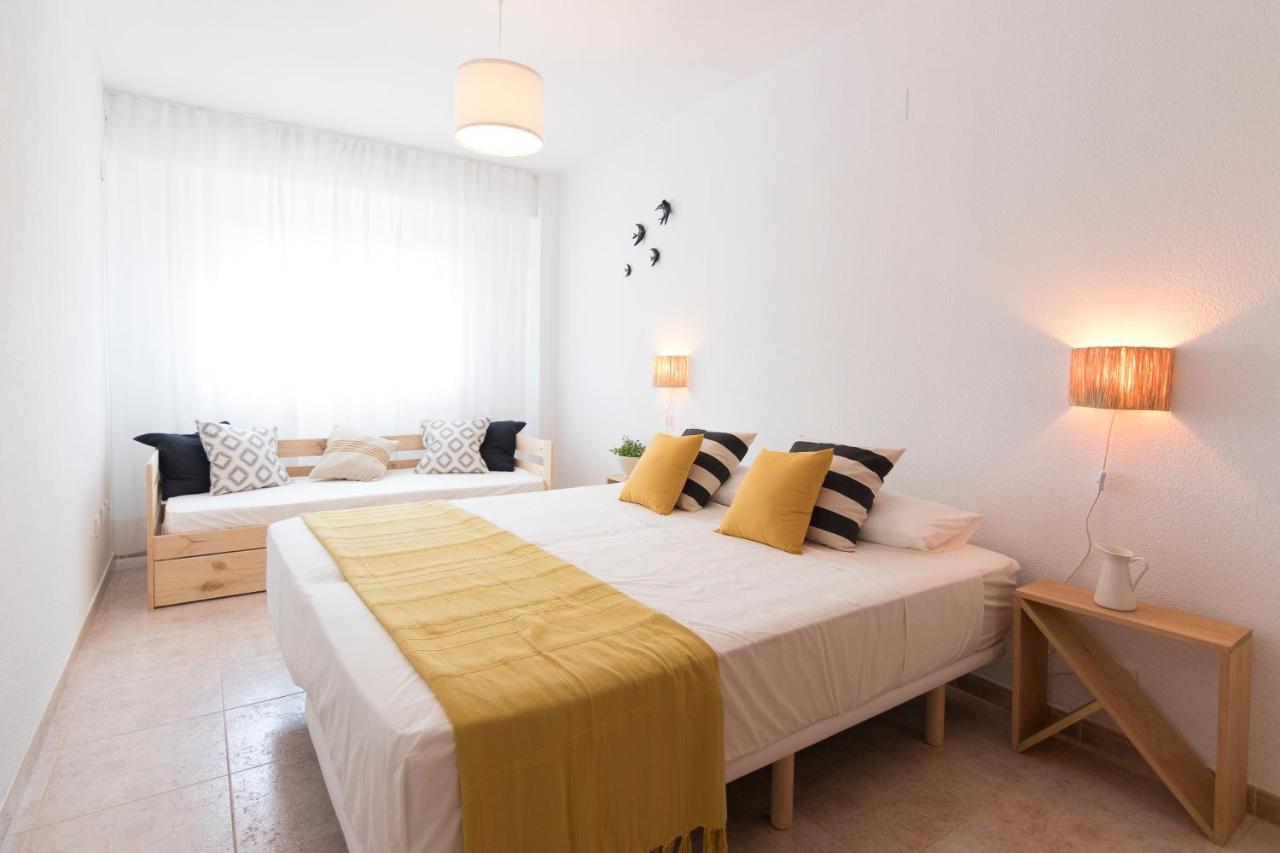 Beach Paradise Flat In Denia Centre W/ Large Pool Exteriör bild